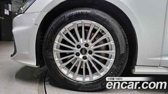 Audi A6 2021 — photo 5