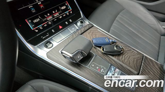 Audi A6 2021 — photo 9