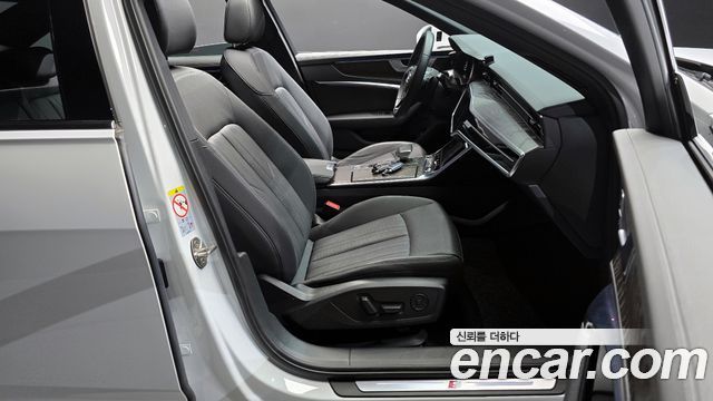 Audi A6 2021 — photo 10