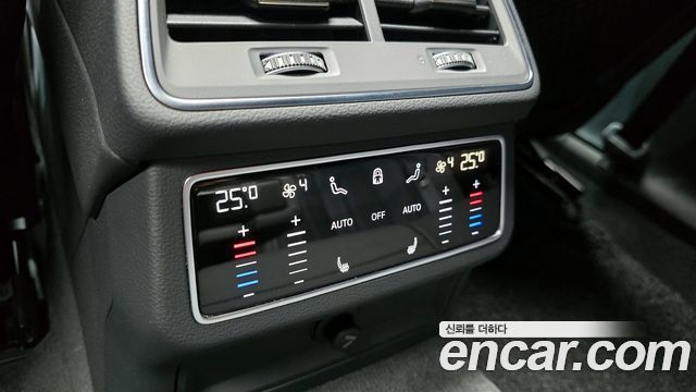 Audi A6 2021 — photo 16
