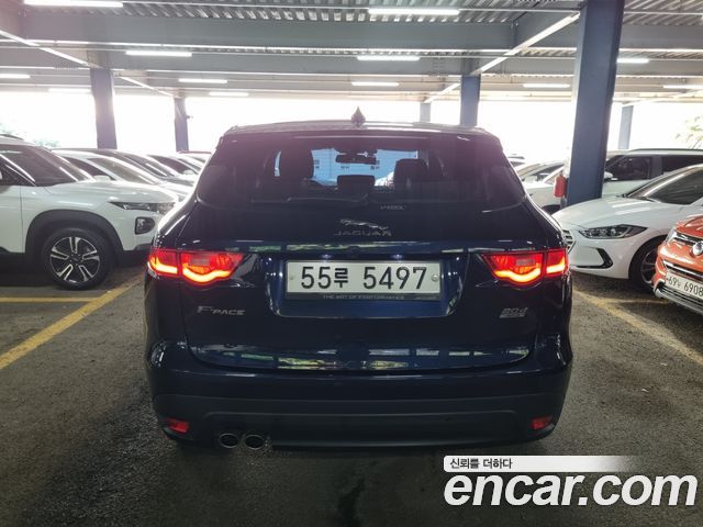 Jaguar F-PACE 2018 — photo 4