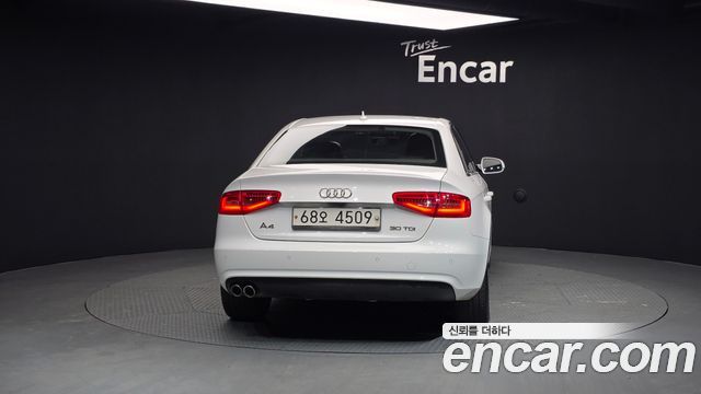 Audi A4 2015 — photo 4
