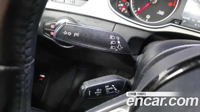 Audi A4 2015 — photo 18