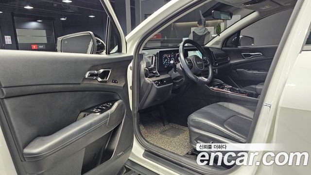 Kia Sportage 2022 — photo 11