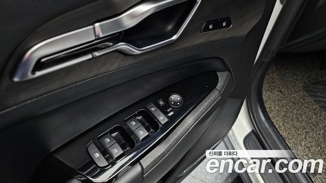 Kia Sportage 2022 — photo 16