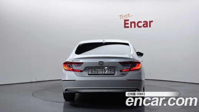 Honda Accord 2019 — photo 4