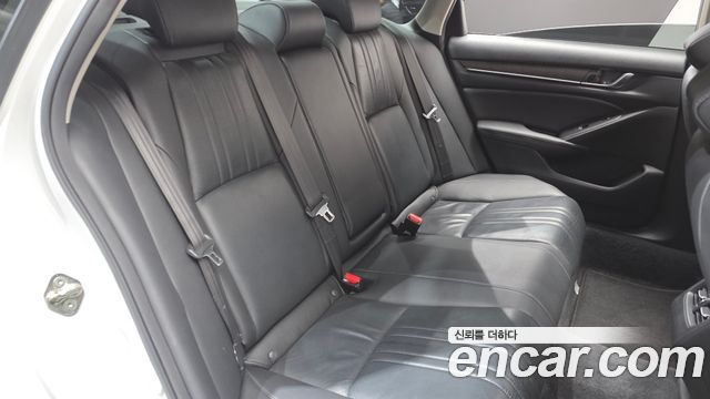 Honda Accord 2019 — photo 12
