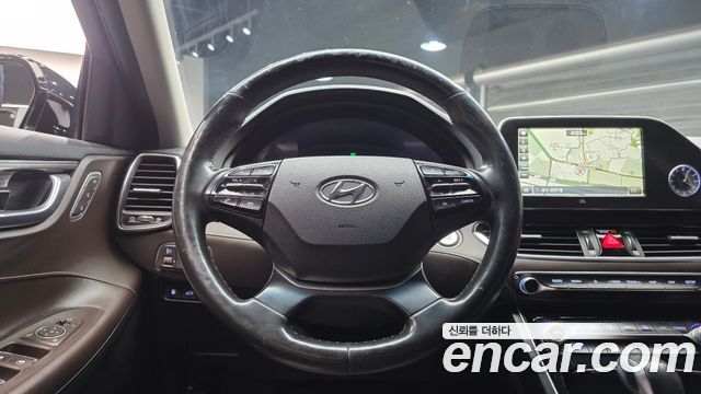 Hyundai Grandeur 2017 — photo 13
