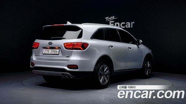 Kia Sorento 2019 — photo 2