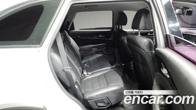 Kia Sorento 2019 — photo 12
