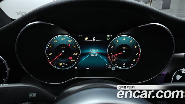 Mercedes-Benz C-Class 2020 — photo 8