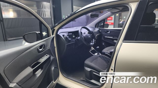 Renault Korea QM3 2015 — photo 10