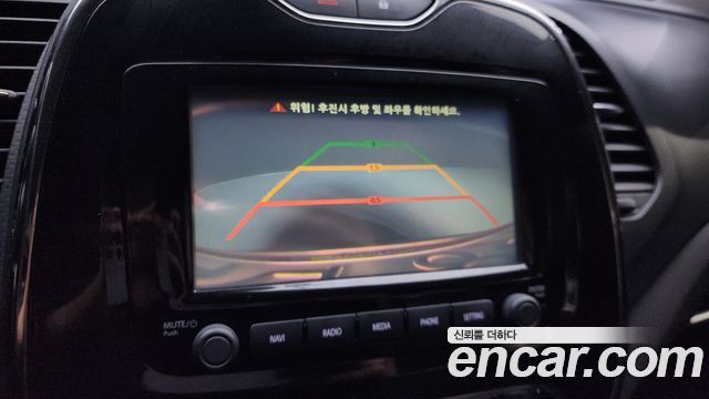 Renault Korea QM3 2015 — photo 16