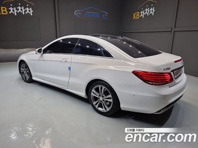 Mercedes-Benz E-Class 2014 — photo 2