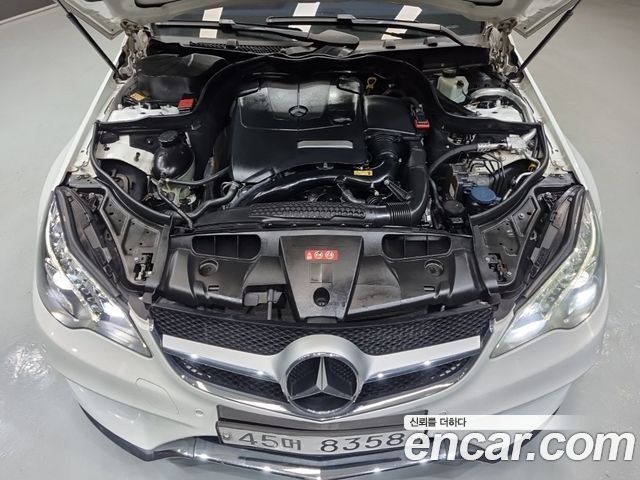 Mercedes-Benz E-Class 2014 — photo 6