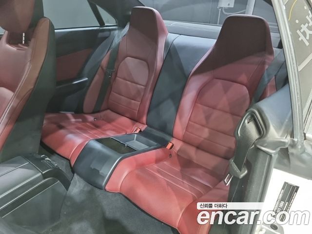 Mercedes-Benz E-Class 2014 — photo 16