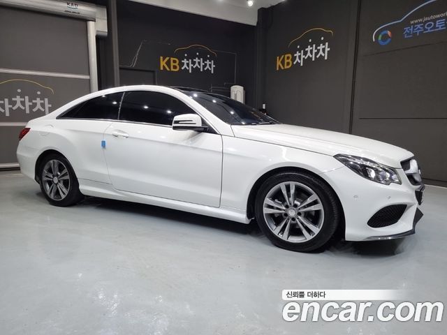 Mercedes-Benz E-Class 2014 — photo 19