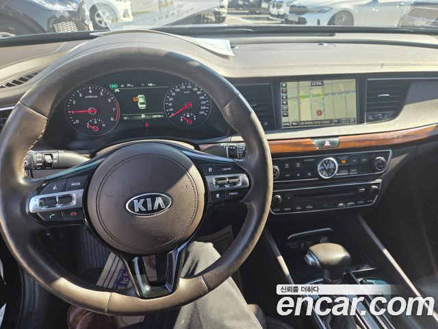 Kia K7 2017 — photo 8
