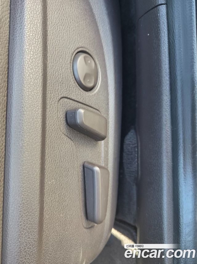 Kia K7 2017 — photo 10