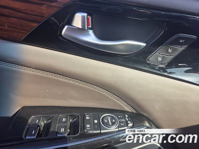 Kia K7 2017 — photo 12
