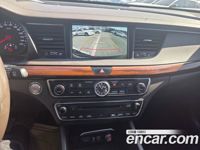 Kia K7 2017 — photo 13
