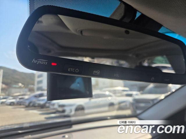 Kia K7 2017 — photo 15