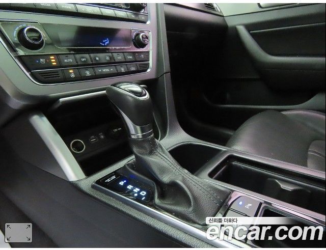 Hyundai Sonata 2016 — photo 9