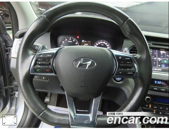 Hyundai Sonata 2016 — photo 12