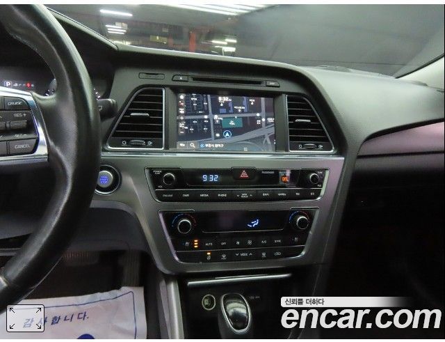 Hyundai Sonata 2016 — photo 13