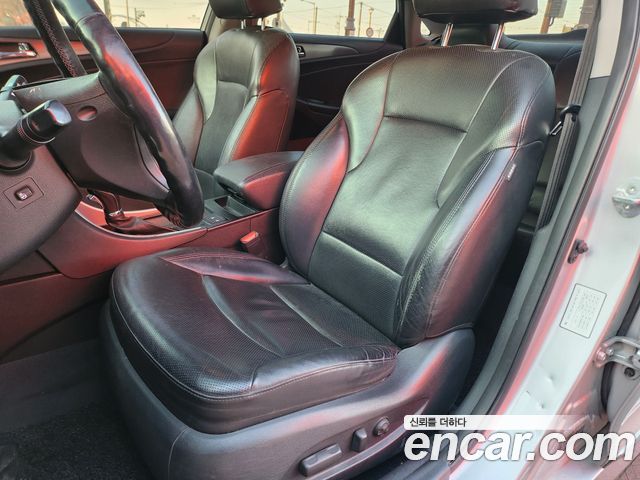 Hyundai Sonata 2014 — photo 11