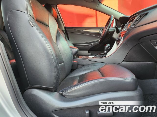 Hyundai Sonata 2014 — photo 13