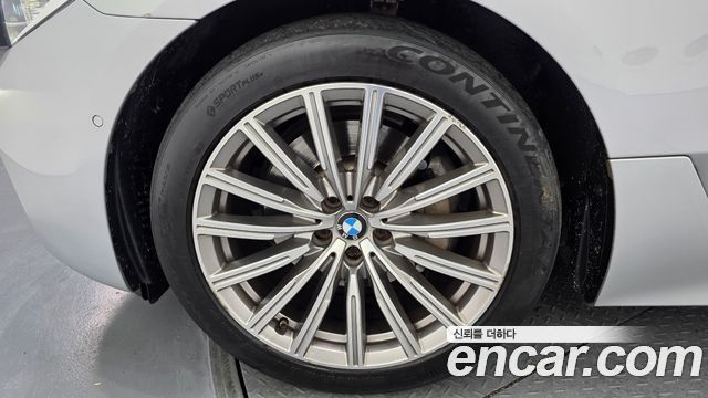 BMW Gran Turismo 2019 — photo 5