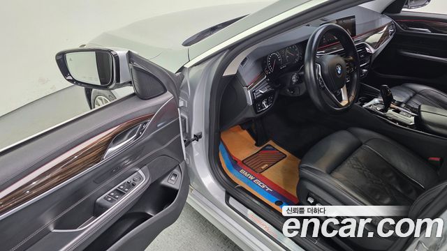 BMW Gran Turismo 2019 — photo 13