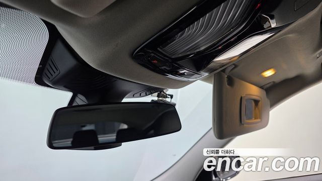 BMW Gran Turismo 2019 — photo 15