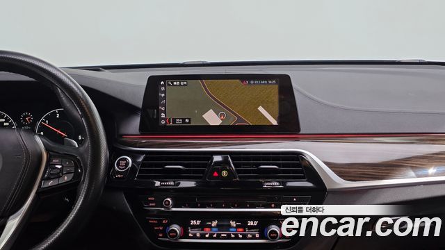 BMW Gran Turismo 2019 — photo 16