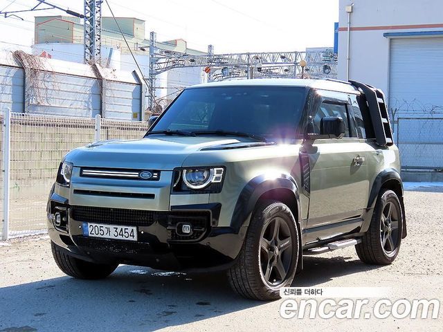 Land Rover Defender 2022 — photo 2