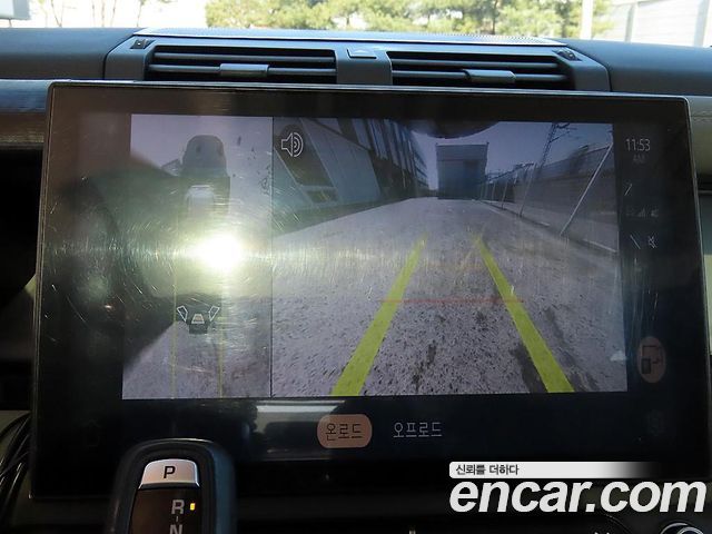 Land Rover Defender 2022 — photo 14