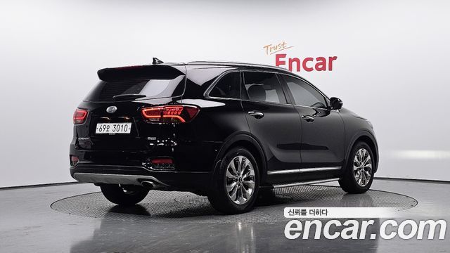 Kia Sorento 2018 — photo 2