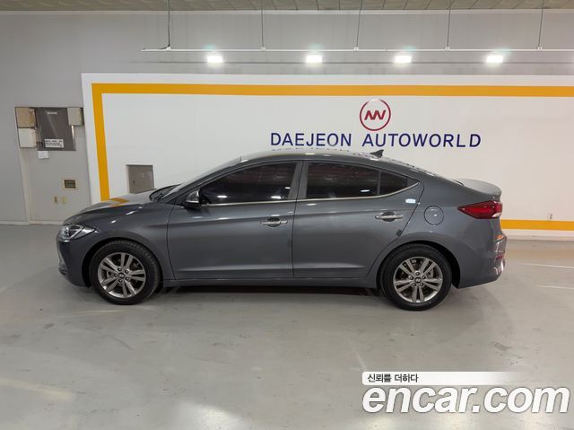 Hyundai AVANTE 2016 — photo 3