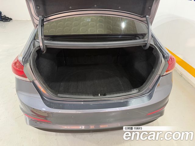 Hyundai AVANTE 2016 — photo 6