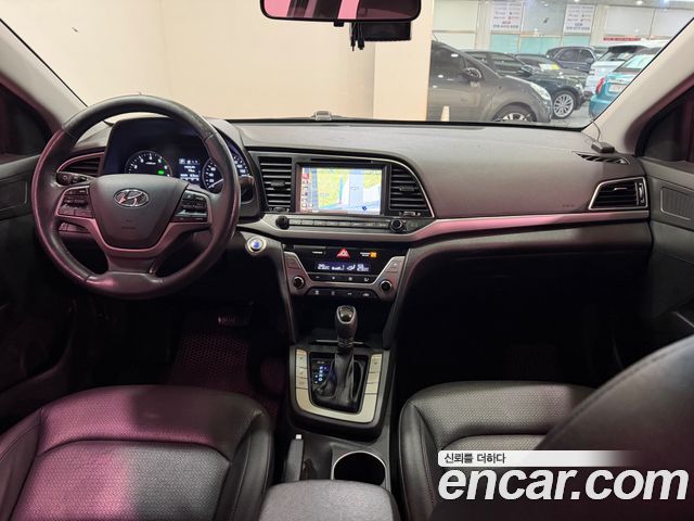 Hyundai AVANTE 2016 — photo 14
