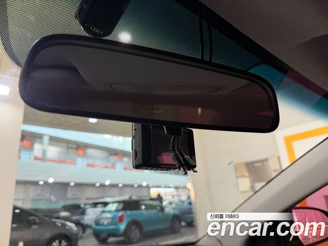 Hyundai AVANTE 2016 — photo 17