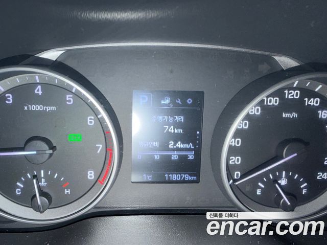 Hyundai AVANTE 2016 — photo 18