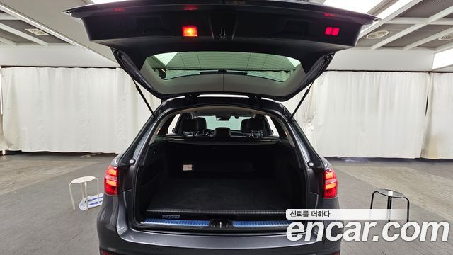 Mercedes-Benz GLC-Class 2019 — photo 20