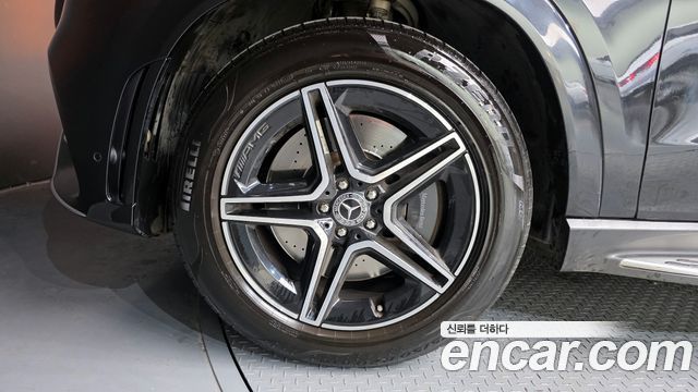 Mercedes-Benz GLE-Class 2020 — photo 5