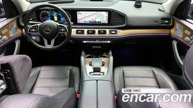 Mercedes-Benz GLE-Class 2020 — photo 7