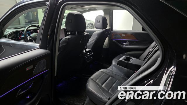 Mercedes-Benz GLE-Class 2020 — photo 11