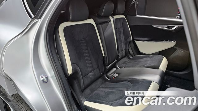 Kia EV6 2022 — photo 12