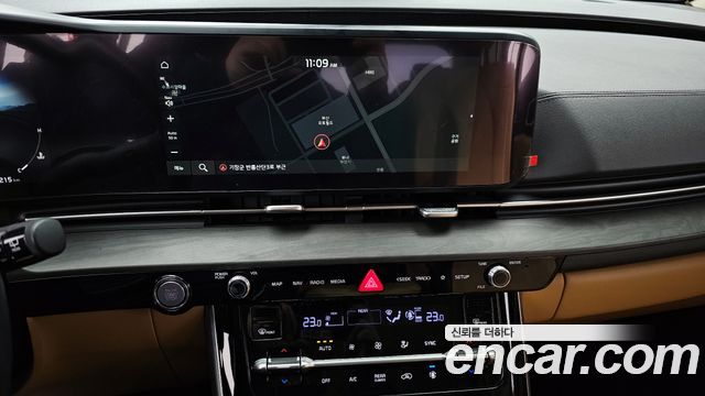 Kia Canival 2021 — photo 16