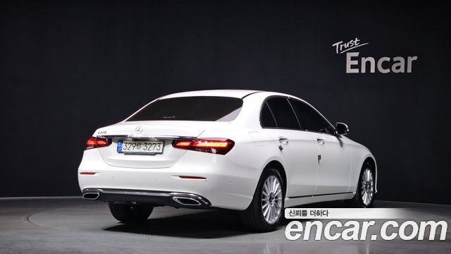 Mercedes-Benz E-Class 2021 — photo 2